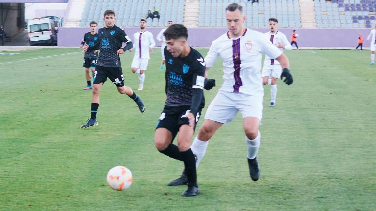 El Real Jaén vuelve a ser líder 1.183 días después El Real Jaén vuelve a ser líder 1.183 días después