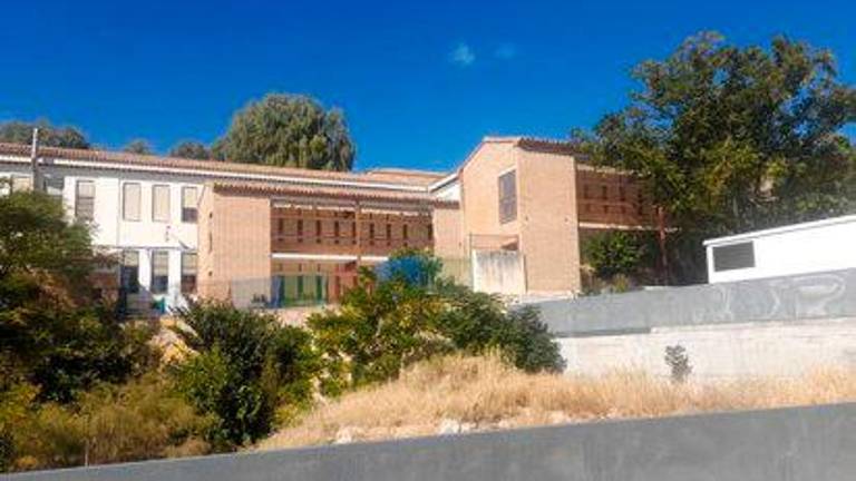 Julio Millán alude al “nivel freático” en el colegio Jesús María Julio Millán alude al “nivel freático” en el colegio Jesús María