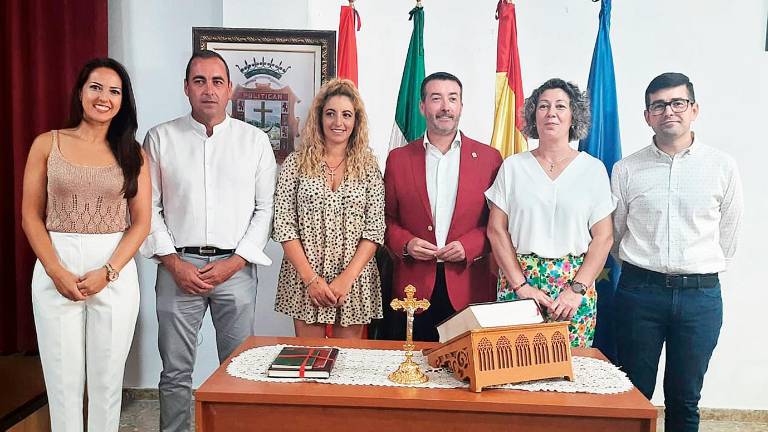 Ángel Padilla refrendó la mayoría absoluta para el PSOE en Huesa Ángel Padilla refrendó la mayoría absoluta para el PSOE en Huesa