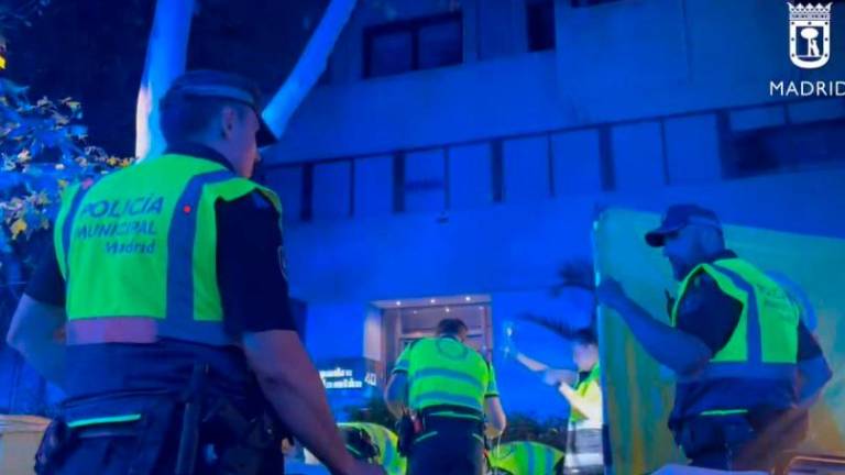 Muere un hombre tras recibir un puñetazo a la salida del concierto de Karol G Muere un hombre tras recibir un puñetazo a la salida del concierto de Karol G