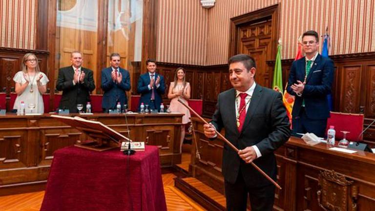 Reyes apuesta por reforzar las políticas sociales en el nuevo mandato Reyes apuesta por reforzar las políticas sociales en el nuevo mandato