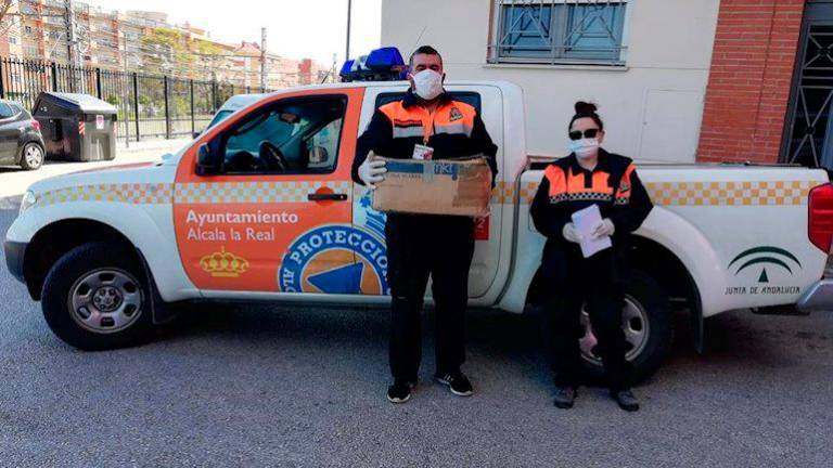 La Junta reparte 7.600 mascarillas para ayuda a domicilio La Junta reparte 7.600 mascarillas para ayuda a domicilio