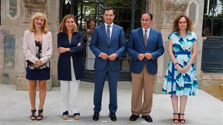 Ronda de reuniones para garantizar la “paz social” Ronda de reuniones para garantizar la “paz social”