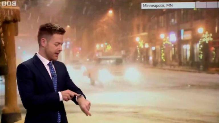 Siri contradice en directo el pronóstico del hombre del tiempo de la BBC Siri contradice en directo el pronóstico del hombre del tiempo de la BBC