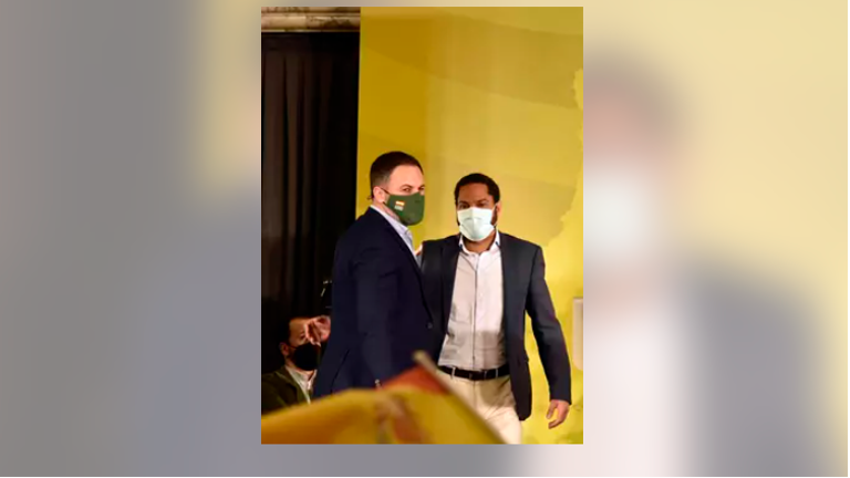 Abascal vaticina 'sorpasso' de Vox al PP en toda España Abascal vaticina 'sorpasso' de Vox al PP en toda España