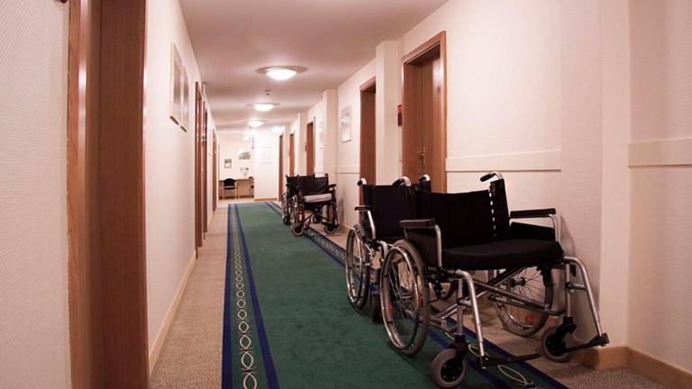 La residencia Caridad y Consolación registra 17 muertes desde que se declaró un brote La residencia Caridad y Consolación registra 17 muertes desde que se declaró un brote