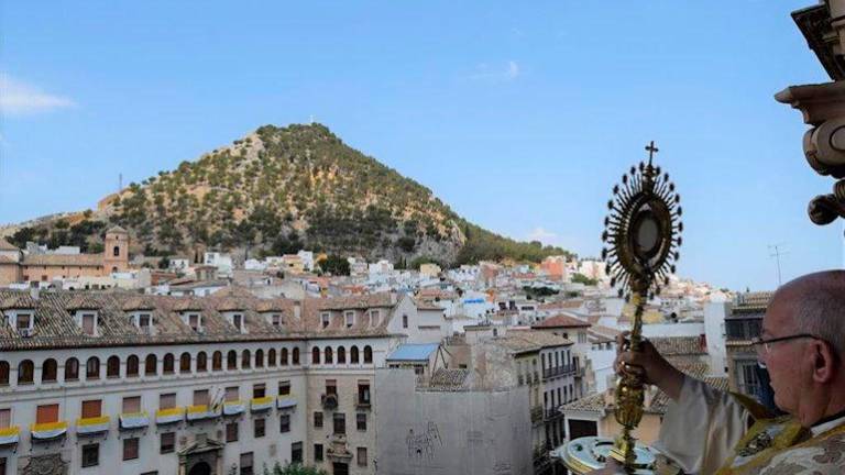 El Corpus en Jaén se celebrará sin procesión pero con tiempo para la adoración pública El Corpus en Jaén se celebrará sin procesión pero con tiempo para la adoración pública