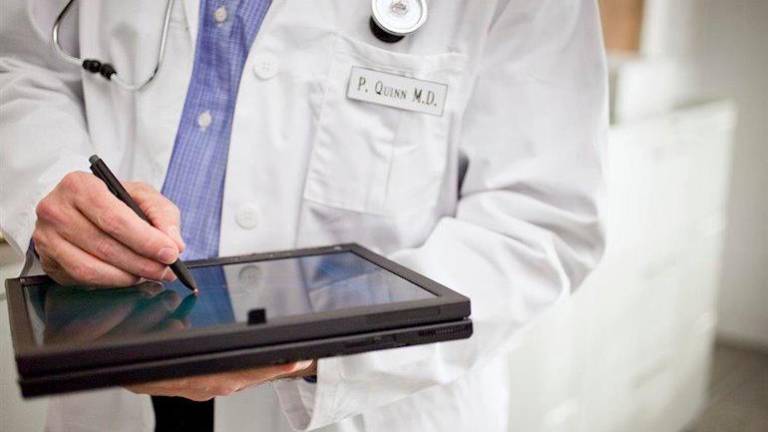 Un total de 56 médicos residentes siguen su labor tras acabar su formación Un total de 56 médicos residentes siguen su labor tras acabar su formación