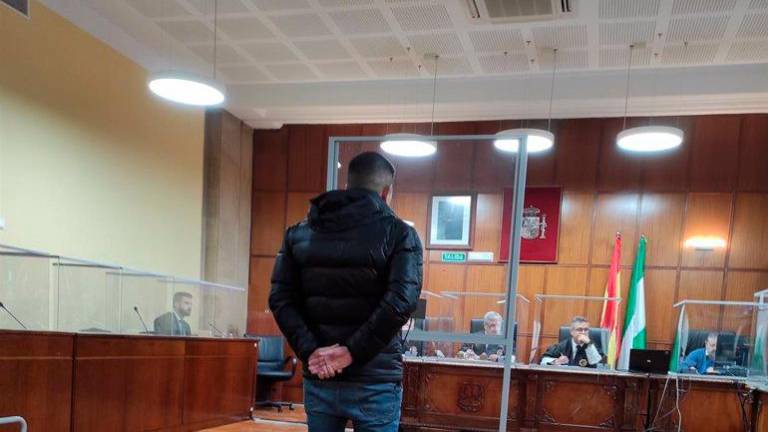 Dos años de cárcel para un militar que agredió sexualmente a una menor en Jaén Dos años de cárcel para un militar que agredió sexualmente a una menor en Jaén