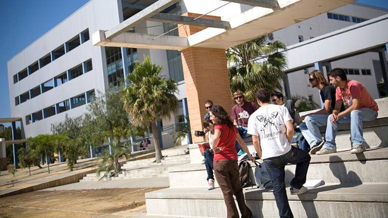 La Junta renueva las ayudas universitarias para la acreditación de idiomas La Junta renueva las ayudas universitarias para la acreditación de idiomas