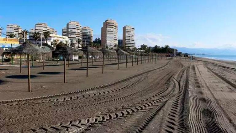 Fallece un bañista en la playa de Playamar de Torremolinos Fallece un bañista en la playa de Playamar de Torremolinos