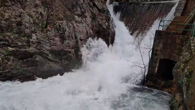 La ruta del agua y 4: La cerrada del Utrero es un estruendo, la cascada de Linarejos, de una belleza sin igual La ruta del agua y 4: La cerrada del Utrero es un estruendo, la cascada de Linarejos, de una belleza sin igual