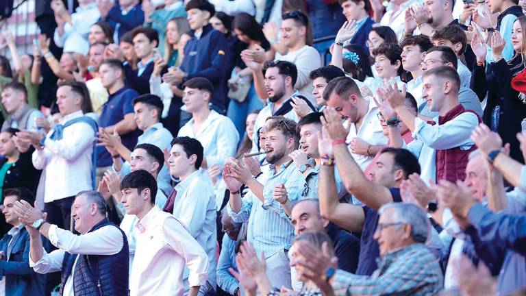 Los jóvenes se suben al carro taurino con precios reducidos Los jóvenes se suben al carro taurino con precios reducidos