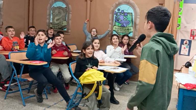 ‘Tacones rojos’ pone el broche final en el colegio Pedro Corchado