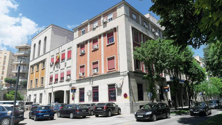 Detenidos por robo con llaves falsas y posible expulsión del país Detenidos por robo con llaves falsas y posible expulsión del país