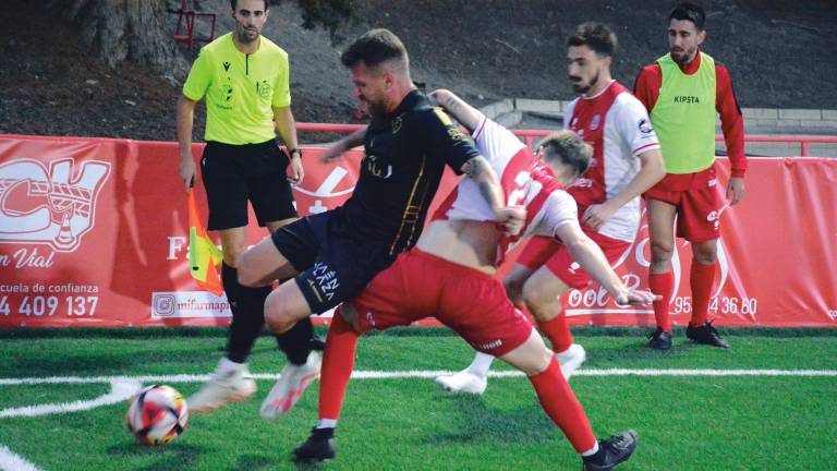 Duelo de necesidades entre el Real Jaén y el Torreperogil Duelo de necesidades entre el Real Jaén y el Torreperogil