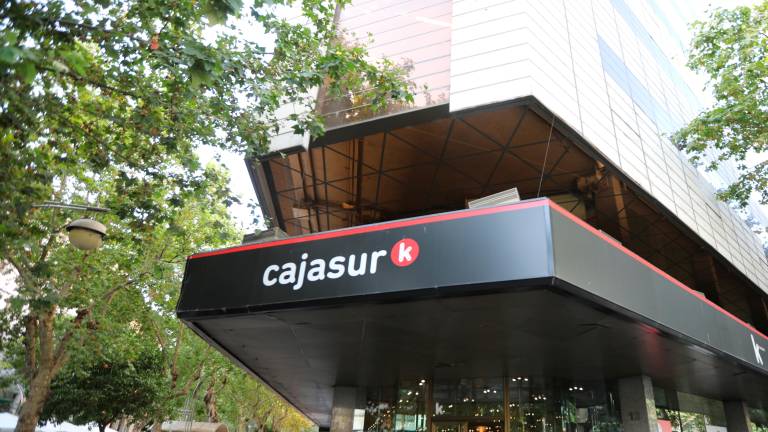 Cajasur refuerza su Seguro Auto, que pasa a contratarse también de forma 100% digital Cajasur refuerza su Seguro Auto, que pasa a contratarse también de forma 100% digital