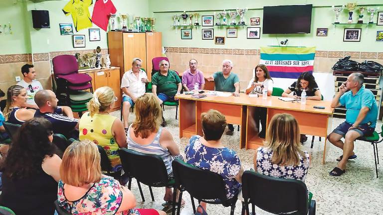 Vecinos de Arrayanes explican su situación Vecinos de Arrayanes explican su situación