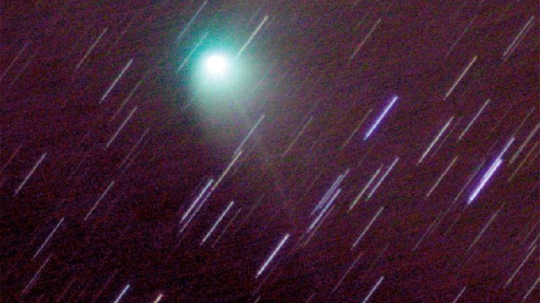 Excepcional visión de la estela del Cometa Verde en el cielo de Jaén Excepcional visión de la estela del Cometa Verde en el cielo de Jaén