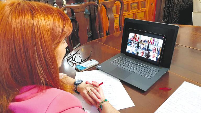 Solicitud para mejorar las conexiones y el turismo Solicitud para mejorar las conexiones y el turismo