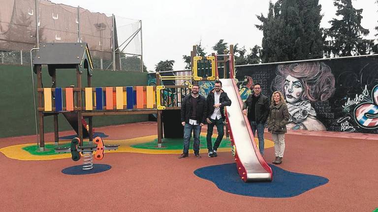 Arreglado el parque infantil del polideportivo