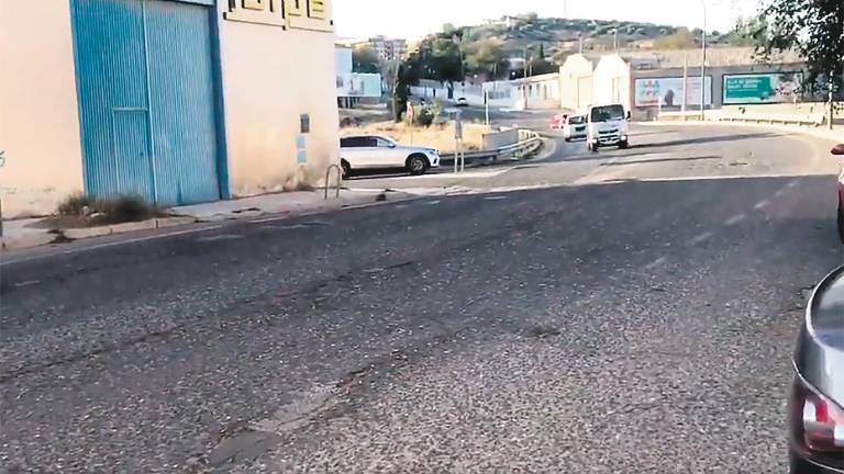 El vial hacia Puente Jontoya, ¿es o no una mina de baches?