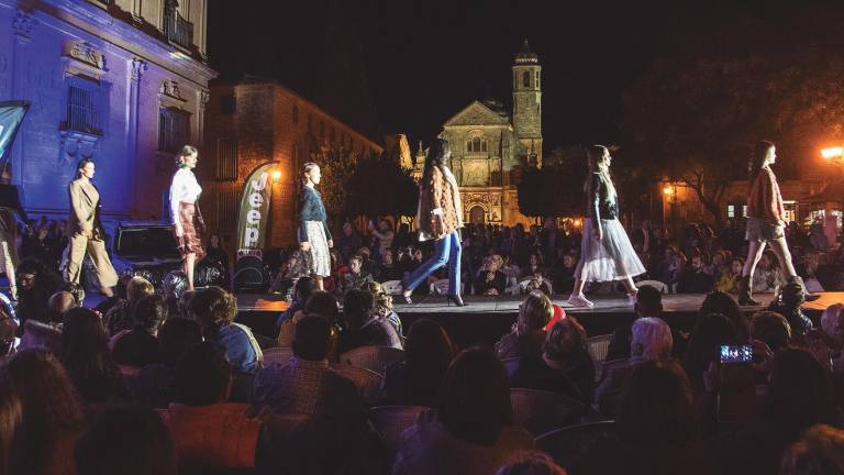 El mejor diseño y moda con acento andaluz El mejor diseño y moda con acento andaluz