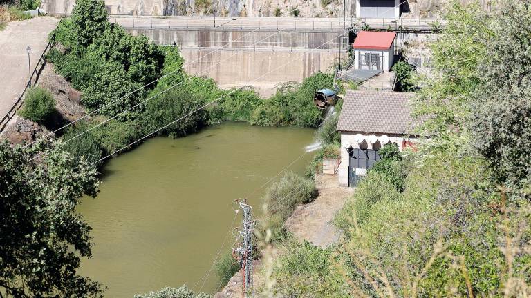 Desconfianza y recelo por el desembalse en el Guadalén Desconfianza y recelo por el desembalse en el Guadalén