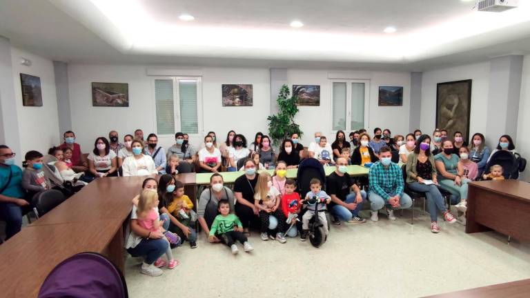 El Ayuntamiento de Valdepeñas de Jaén entrega 66 ayudas para material escolar El Ayuntamiento de Valdepeñas de Jaén entrega 66 ayudas para material escolar