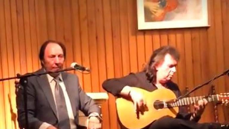 Enrique Soto y El Cali encandilan con su duende a la peña jiennense Enrique Soto y El Cali encandilan con su duende a la peña jiennense