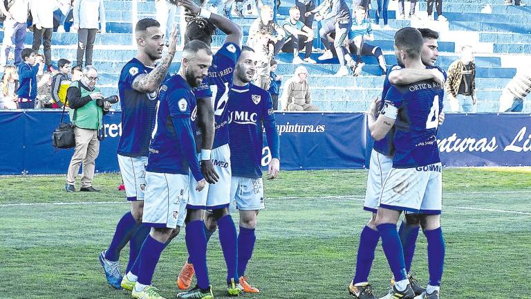 Dos caras diferentes para ceder el primer empate en casa Dos caras diferentes para ceder el primer empate en casa