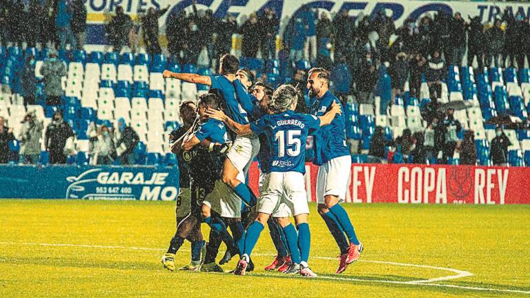 El Linares da otra alegría a sus aficionados en la Copa del Rey El Linares da otra alegría a sus aficionados en la Copa del Rey
