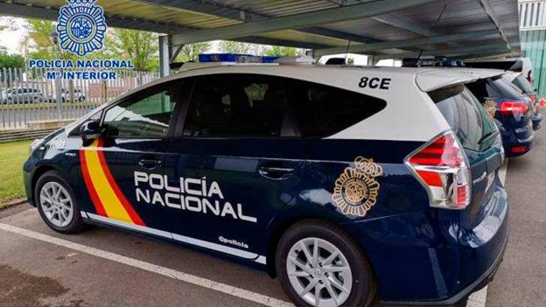 Descubren el cadáver de una mujer en el túnel de lavado de una gasolinera de Alcalá de Guadaíra (Sevilla) Descubren el cadáver de una mujer en el túnel de lavado de una gasolinera de Alcalá de Guadaíra (Sevilla)