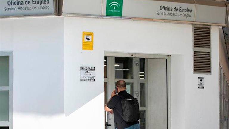 La cifra de parados en Andalucía sube en 7.501 personas en noviembre La cifra de parados en Andalucía sube en 7.501 personas en noviembre