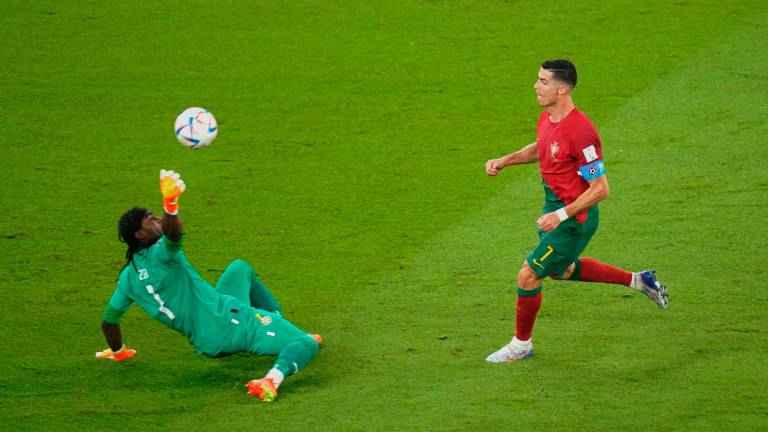 Portugal domina, pero termina sufriendo ante Ghana (3-2) Portugal domina, pero termina sufriendo ante Ghana (3-2)
