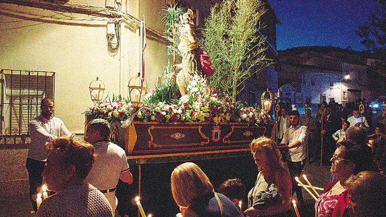 El casco antiguo, con San Cristóbal El casco antiguo, con San Cristóbal