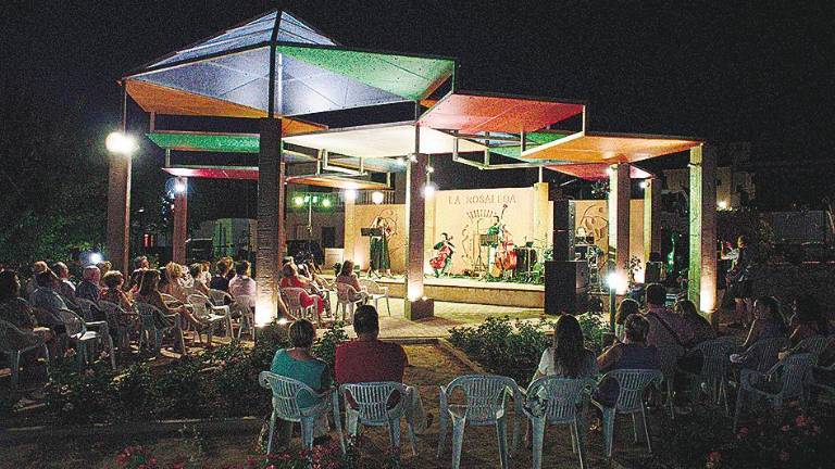 Música inmortal en una noche veraniega Música inmortal en una noche veraniega