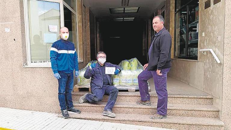 Donación de más de 600 litros de lejía Donación de más de 600 litros de lejía