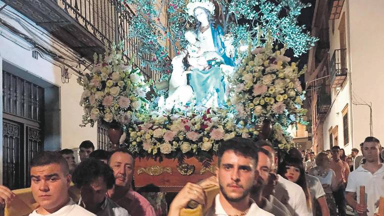 Cariño hacia la Divina Pastora Cariño hacia la Divina Pastora