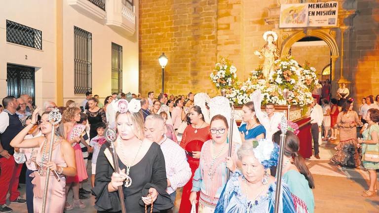 Fervor y devoción a la patrona Fervor y devoción a la patrona