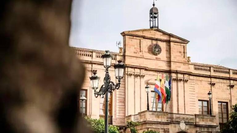 Linares acogerá un centro especializado en servicios cloud y ciberseguridad Linares acogerá un centro especializado en servicios cloud y ciberseguridad