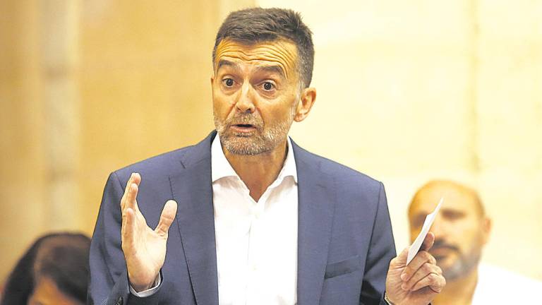 Maíllo deja la coordinación de Izquierda Unida y su escaño Maíllo deja la coordinación de Izquierda Unida y su escaño