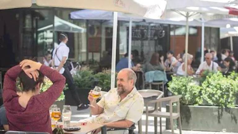 Aforo del 75% en el interior de los bares y del 100 en terrazas Aforo del 75% en el interior de los bares y del 100 en terrazas