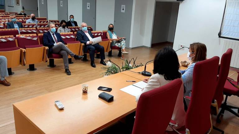 La Escuela de Salud Pública trabaja en el concurso para mejorar la imagen del proyecto de la Ciudad Sanitaria La Escuela de Salud Pública trabaja en el concurso para mejorar la imagen del proyecto de la Ciudad Sanitaria