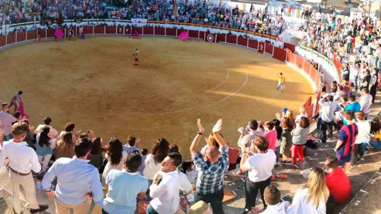 Las fiestas de Navas de San Juan llegan hasta Canal Sur Las fiestas de Navas de San Juan llegan hasta Canal Sur
