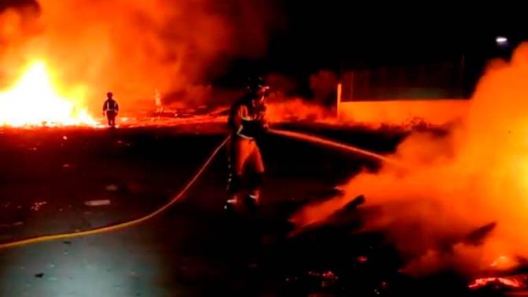 Fuego en Ronda del Valle y en la zona de Vaciacostales Fuego en Ronda del Valle y en la zona de Vaciacostales
