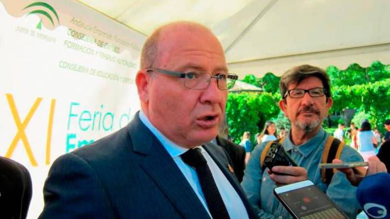 El PP descarta apoyar una posible moción de censura en la capital por los berrinches de Cs El PP descarta apoyar una posible moción de censura en la capital por los berrinches de Cs
