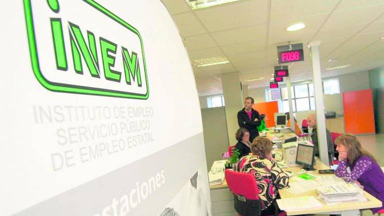 Jaén se “corona” como la provincia con mayor tasa de desempleo de Andalucía Jaén se “corona” como la provincia con mayor tasa de desempleo de Andalucía
