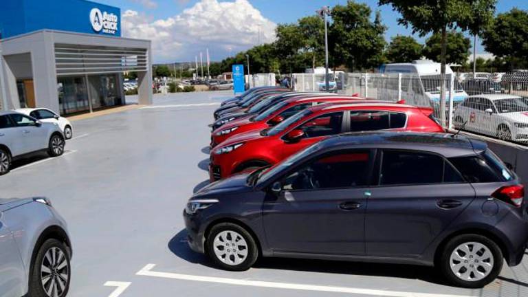 Los jiennenses no “estrenan” coche en julio Los jiennenses no “estrenan” coche en julio