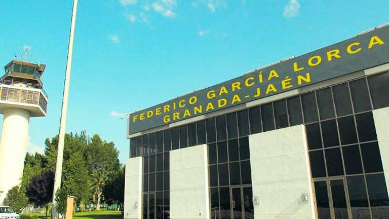 El Aeropuerto Granada Jaén amplía su horario El Aeropuerto Granada Jaén amplía su horario